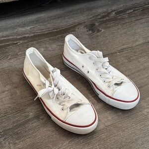 Amazon White and Red Casual Sneakers